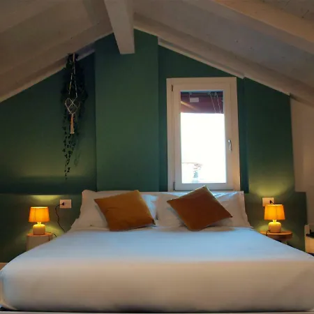 Cosmopolitan Konukevi