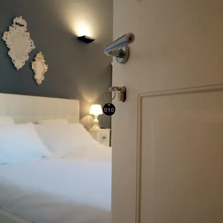 Cosmopolitan Konukevi