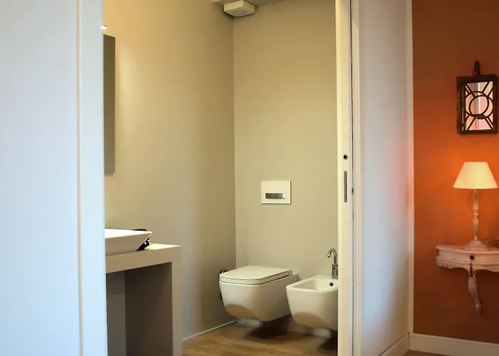 Cosmopolitan 招待所