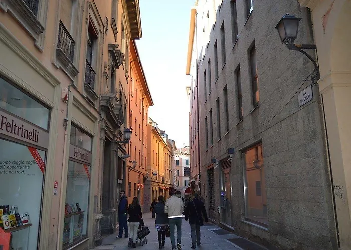 Cosmopolitan بولونيا