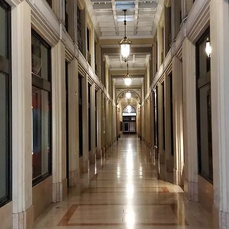 ゲストハウス Cosmopolitan 3*