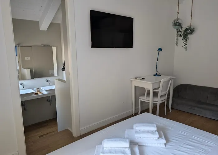 Cosmopolitan ゲストハウス